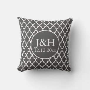 Coussin Quatrefoil Monogramme Mariage gris et blanc