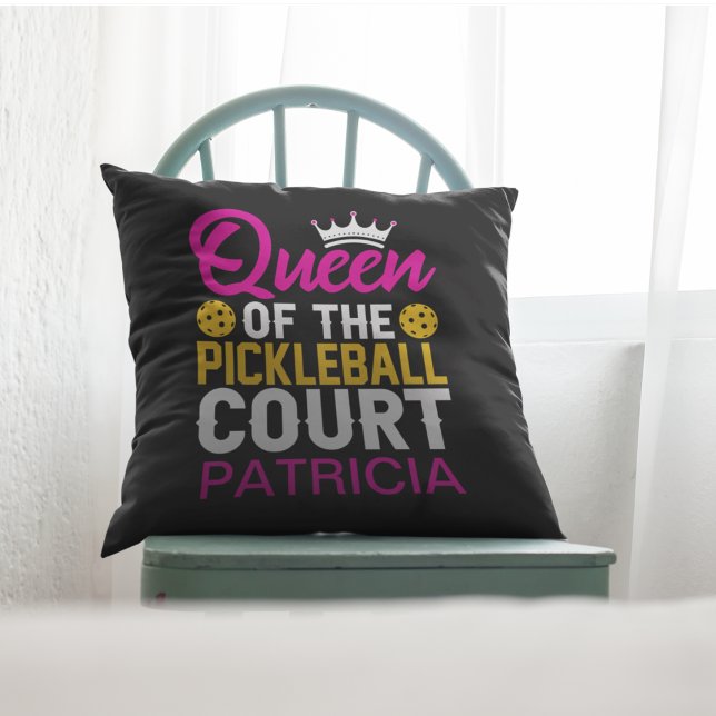Coussin Queen of the Pickleball Court Nom personnalisé (Créateur téléchargé)
