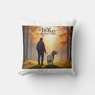 Coussin Qui a sauvé qui - Randonnée de l'homme avec un ret