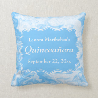 Coussin Quinceanera bleu en pastel élégant