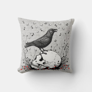 Coussin Raven chante la chanson de la mort sur le crâne Il