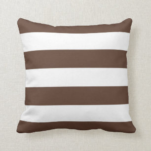 Coussin rayé de brun et blanc