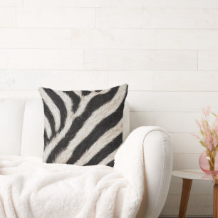 Coussin Rayures de zèbre sauvage noir blanc faux fourrure