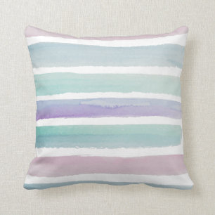 Coussin Rayures en pastel bleues et pourpres d'aquarelle
