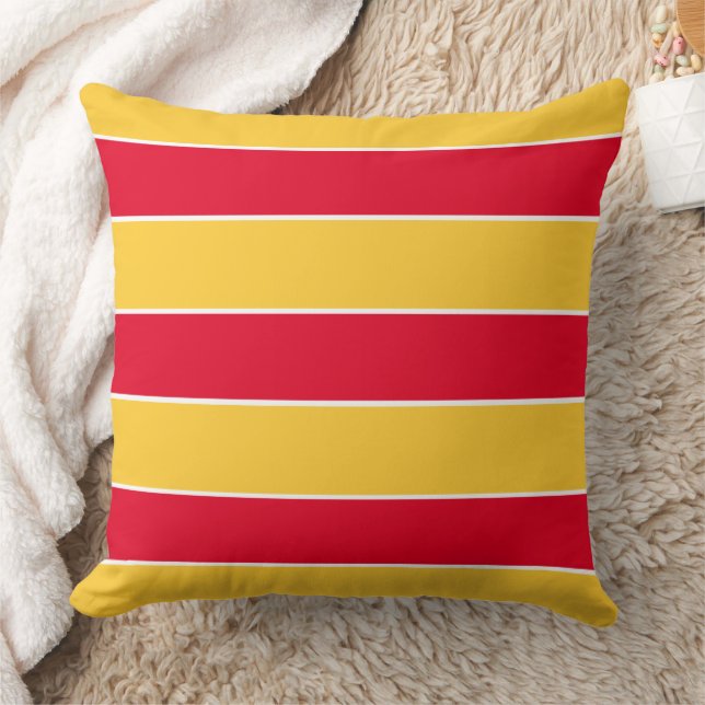 Coussin Rayures rouges d'été sur fond jaune coucher de sol (Couverture)