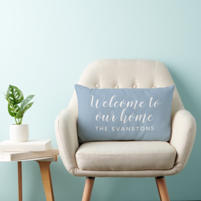 Coussin Rectangle Accueil Dusty Blue Welcome Home Nom personnalisé (Chaise)