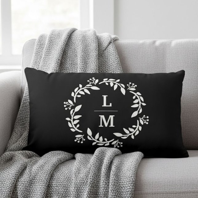 Coussin Rectangle Black & White Monogram Wreath Lumbar Pillow (Créateur téléchargé)