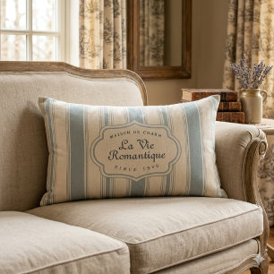Coussin Rectangle Bleu vintage et rayures crème, style campagne fran