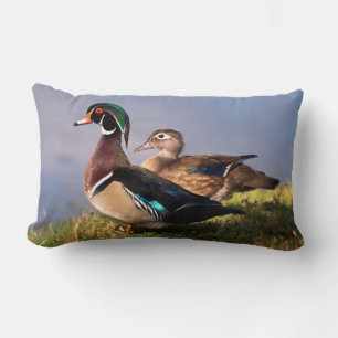 Coussin Rectangle Bord de lac, Canard branchu