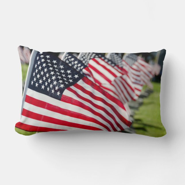 Coussin Rectangle Cimetière militaire historique avec drapeaux améri (Recto)