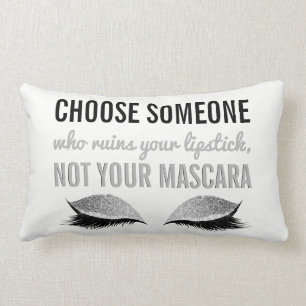 Coussin Rectangle Citation inspirée de maquillage de cil noire et