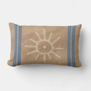 Coussin Rectangle Conception de pétroglyphe de soleil du Sud-Ouest B