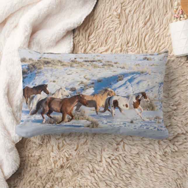 Coussin Rectangle Conduite de chevaux en hiver au Hideout Ranch (Couverture)