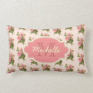 Coussin Rectangle Cru rose de monogramme et de nom de cottage rose