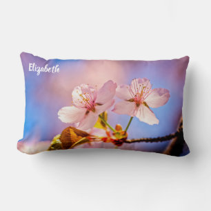 Coussin Rectangle Deux fleurs de Sakura éclairées au soleil