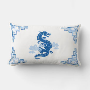 Coussin Rectangle Dragon et nuages de Chinoiserie Sky Blue