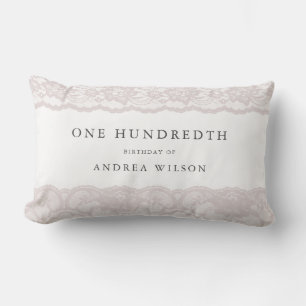 Coussin Rectangle Elégante dentelle rose 100e anniversaire Cadeau