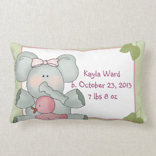 Coussin Rectangle Éléphant de bébé de fille sur le vert avec le