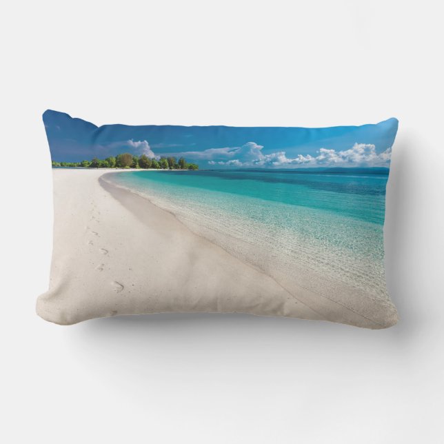 Coussin Rectangle Empreintes de pied sur le sable de l'île tropicale (Recto)