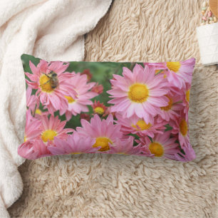 Coussin Rectangle Fleurs de marguerite rose et abeille  