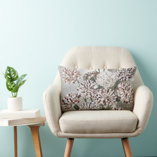 Coussin Rectangle Fleurs d'œillet panachées vintage avec ciel gris