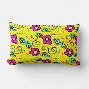 Coussin Rectangle fleurs roses avec un arrière - plan jaune