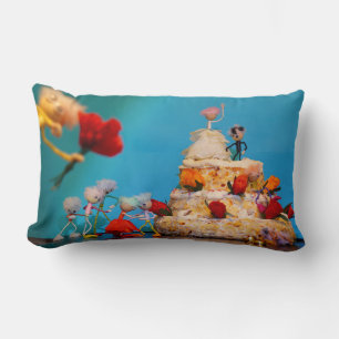 Coussin Rectangle Fubby mariage avec lancement de bouquet.