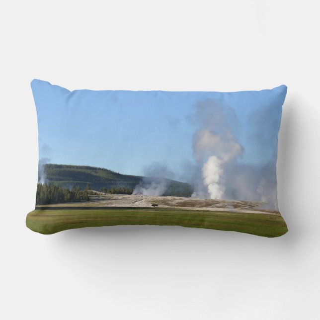 Coussin Rectangle Geyser Deep Blue et bison à Yellowstone (Recto)