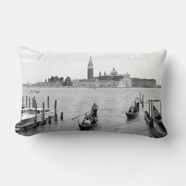 Coussin Rectangle Gondole noire et blanche dans la ville de Venise (Recto)