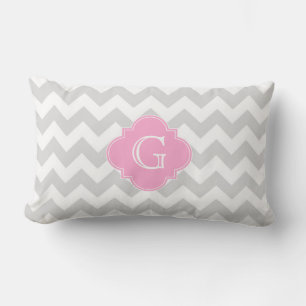 Coussin Rectangle Gris Clair Blanc Chevron Rose Quatrefeuille Monogr