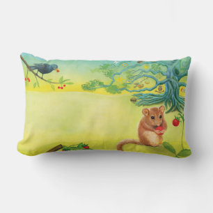 Coussin Rectangle Hazel Dormouse Manger Wild Strawberry Pill