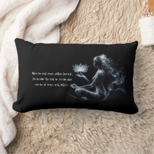 Coussin Rectangle Instructrice de yoga Lotus Pose de méditation Brum