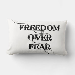 Coussin Rectangle La liberté face à la peur