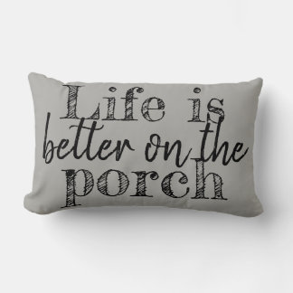 COUSSIN RECTANGLE LA VIE EST MEILLEURE SUR LE PORCHE