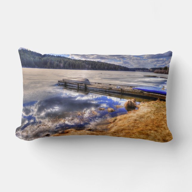 Coussin Rectangle Lac d'hiver et paysage sauvage de Kayak (Recto)