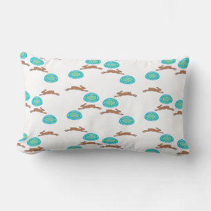 Coussin Rectangle lapin de pâques et oeufs sur blanc