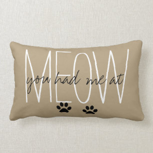 COUSSIN RECTANGLE LE JET CHIC PILLOW_ " VOUS M'AVEZ EU AU MEOW "