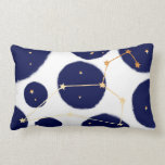 Coussin Rectangle Leo Zodiac Marine Polka Dot & Gold Design<br><div class="desc">Ce design coussin zodiaque tendance d'inspiration marine polka point bleu est parfait pour les amateurs de zodiac et ajoutera de la personnalité et du style inspirant à toute décoration de chambre. Il présente une impression recto-verso dans une constellation de faux feuille d'or contre un arrière - plan de pois bleu...</div>