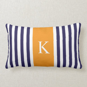 Coussin Rectangle L'orange de bleu marine barre le monogramme