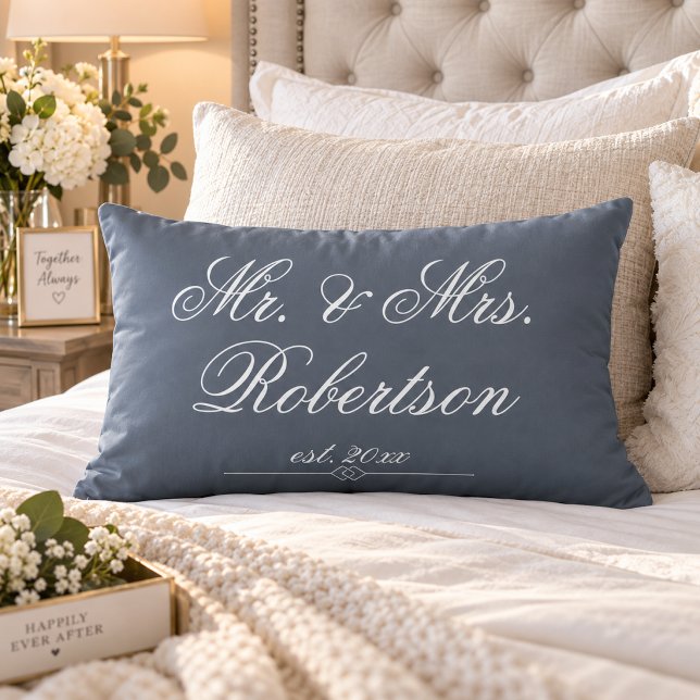 Coussin Rectangle M. Mme Nom est. ardoise de mariage script classe  (Créateur téléchargé)