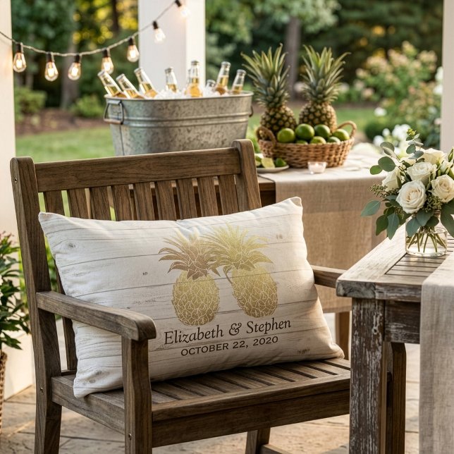 Coussin Rectangle Mariage Lavage Golden Pineapple Couple Bois Rustiq (Créateur téléchargé)