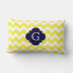Coussin Rectangle Monogramme de Quatrefoil bleu de la marine Chevron