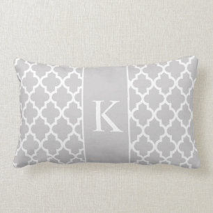 Coussin Rectangle Monogramme fait sur commande marocain gris-clair