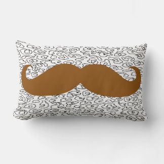 Coussin Rectangle Moustache Brown sur la peau de léopard
