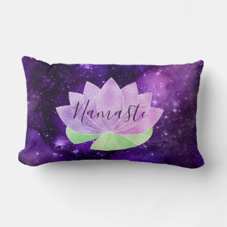 Coussin Rectangle Namaste Cosmique Violet Lotus Fleur Chic Cosy
