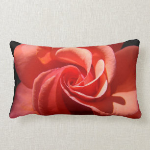 Coussin Rectangle Nature orange de roses de carreau en spirale rose
