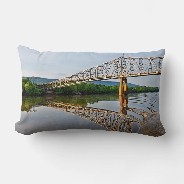 Coussin Rectangle Naviguer sous un pont sur la rivière Tennessee (Recto)