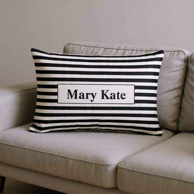Coussin Rectangle Nom personnalisé rayures noir/blanc (Créateur téléchargé)