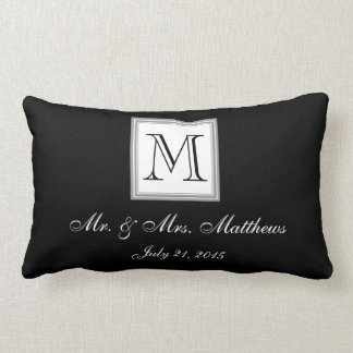 Coussin Rectangle Noms blancs noirs de monogramme épousant le