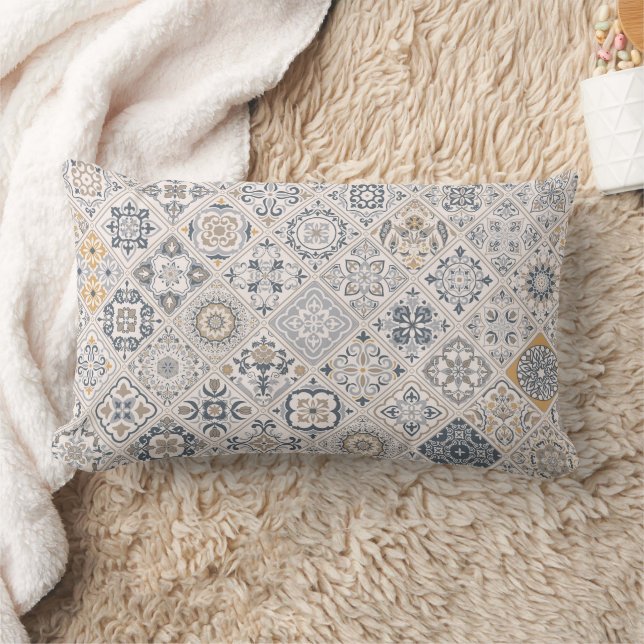 Coussin Rectangle Ornement traditionnel portugais et espagnol Boho  (Couverture)